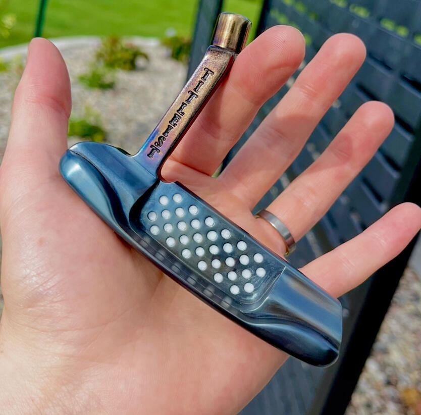 1998 Teryllium (TeI3) Newport • Glossy blue, transition hosel