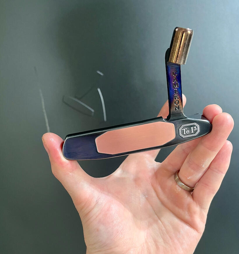 1998 Teryllium (TeI3) Newport • Glossy black with transition hosel